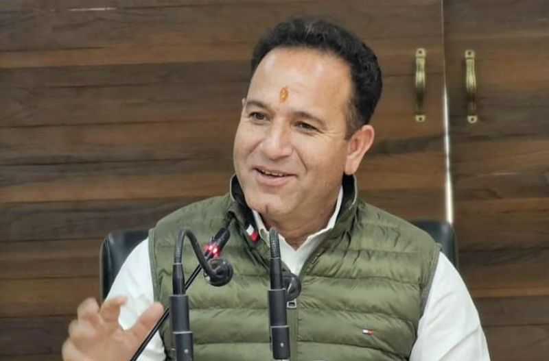 PDP, NC Two Sides of the Same Coin, Accused of Stifling Common Kashmiris : Sunil Sharma
