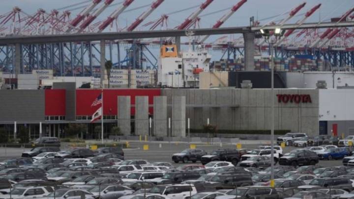 Trump approves tariff relief for US auto production, issues new truck duties
