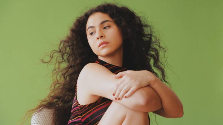Silvana Estrada Talks Grief, Process on 'Vendran Suaves Lluvias'