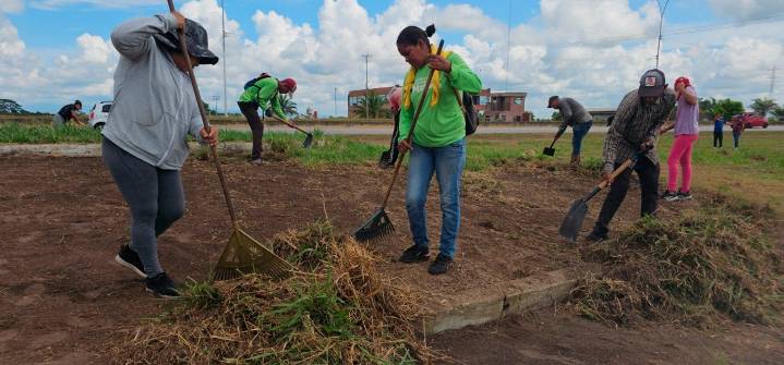 Alcaldía de Maturín recupera jardineras en la zona industrial