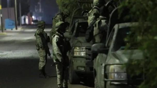 Ejército asegura armamento y equipo táctico en Sinaloa