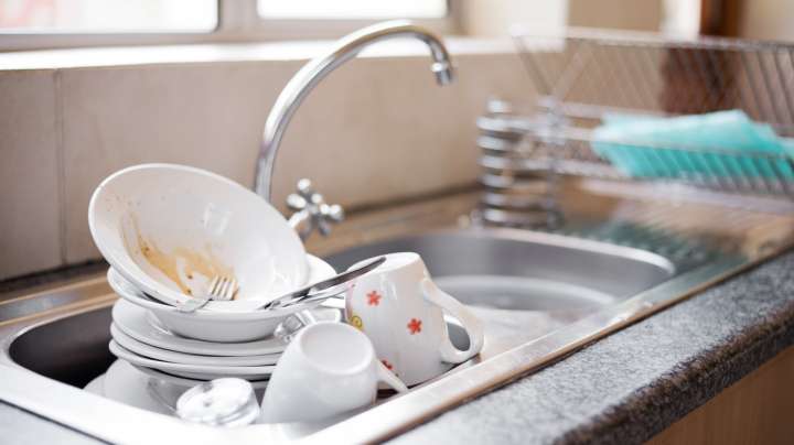 Ranking 9 Dish Racks Under $10, According To Customer Reviews