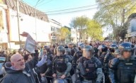 Movilizaciones en Mar del Plata contra la visita de Javier Milei llevaron a reforzar el operativo de seguridad