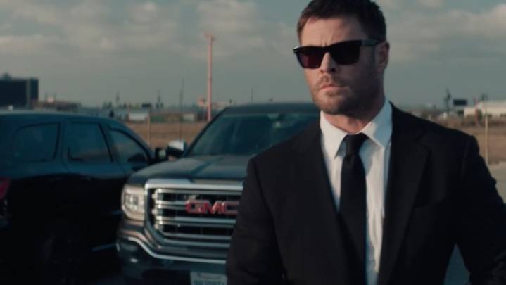 'Crime 101' Trailer: Chris Hemsworth and Halle Berry Run a Jewel Heist
