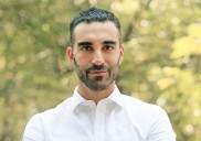 Simón Levy se encuentra en Portugal y tiene dos órdenes de aprehensión vigentes, afirma fiscal capitalina