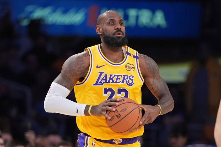 LeBron James teases 'The Second Decision' coming Oct. 7