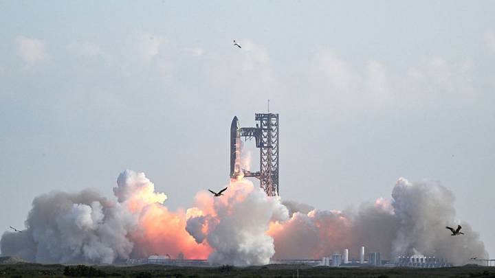 Watch live: SpaceX's giant Starship to make 11th test flight