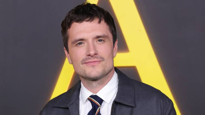 Josh Hutcherson recalls great-grandma watched him shoot racy scene