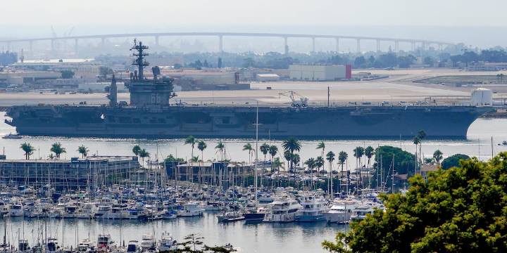 US Navy fighter jet and helicopter crash into South China Sea within 30 minutes