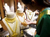 Dhanteras shines: Jewellery sales hit Rs 85,000 cr