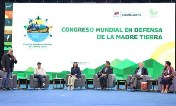 Vicepresidenta: El capitalismo causa la emergencia climática