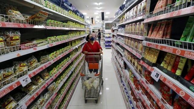 Stiff competition for Blinkit, Swiggy, BigBasket as Reliance Retail opens 600 dark stores to boost quick commerce 