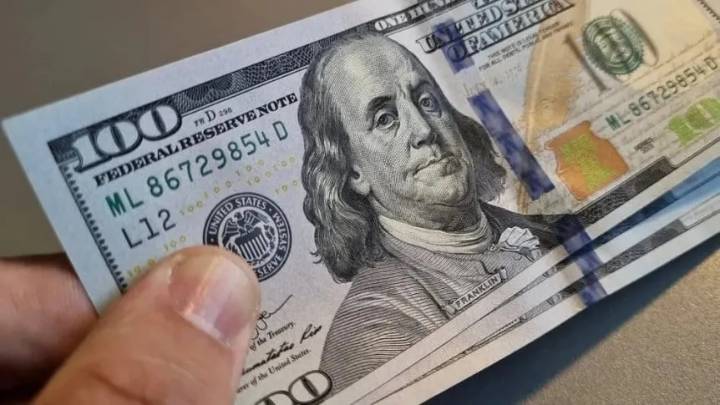 Nuevo salto del dólar oficial: cotiza a $ 1.505