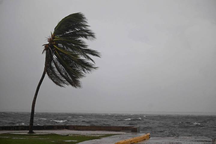 Melissa ya es un peligroso huracán categoría 5; se dirige a Jamaica