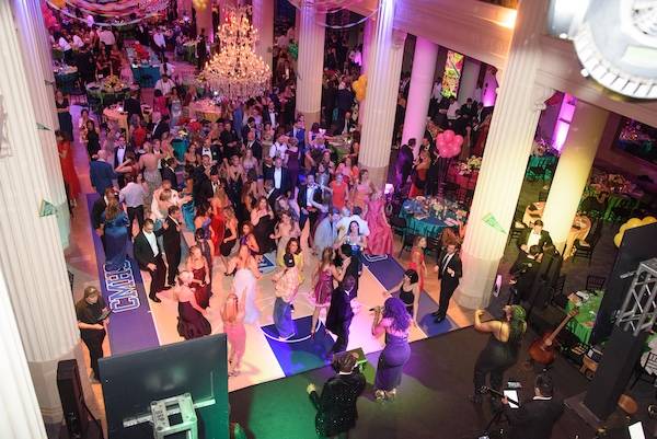 Children’s Museum Houston Rewinds to the 90s and Raises Record $1.16 Million at Annual Gala