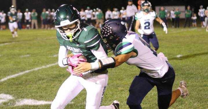Photos: Peoria Notre Dame defeats St. Bede 47-13 in Week 8 football – Shaw Local
