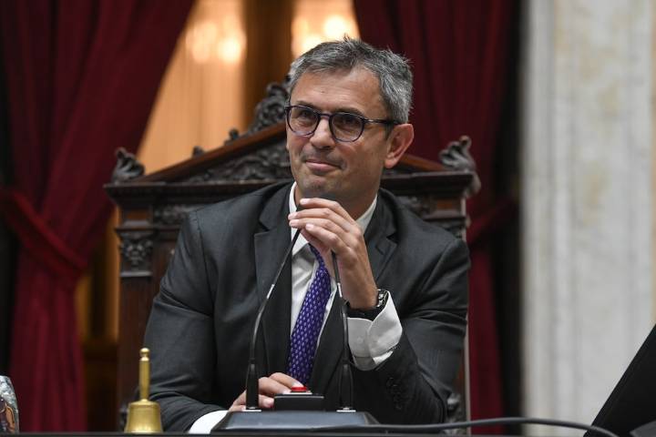 El Senado le reclama a Martín Menem que gire la ley sobre los DNU y crece la pulseada política en el Congreso antes de las elecciones