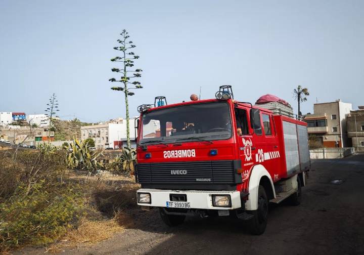 Una mujer y una niña heridas en un incendio en una vivienda de Granadilla de Abona