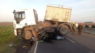 EN HORAS DE LA TARDE DE ESTE VIERNES. Violento choque entre un camión y un tractor: un fallecido