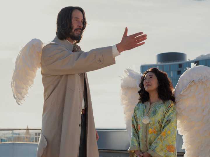 Keanu Reeves se prueba en la comedia como un ángel torpe en Cuando el cielo se equivoca