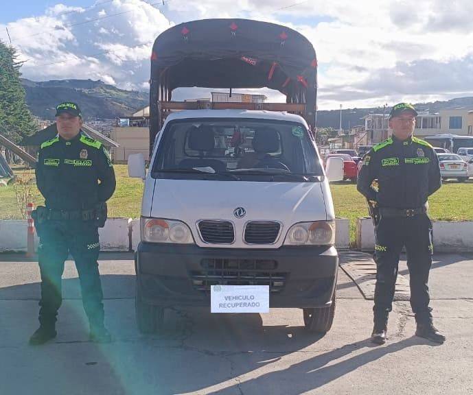 Logran recuperar camioneta en el barrio El Común de Pasto
