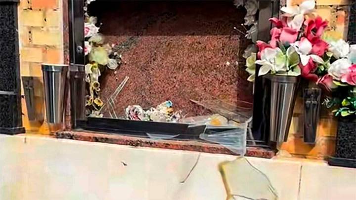 Elevan a casi 500 los nichos o espacios vandalizados en el Cementerio de Torrero de Zaragoza