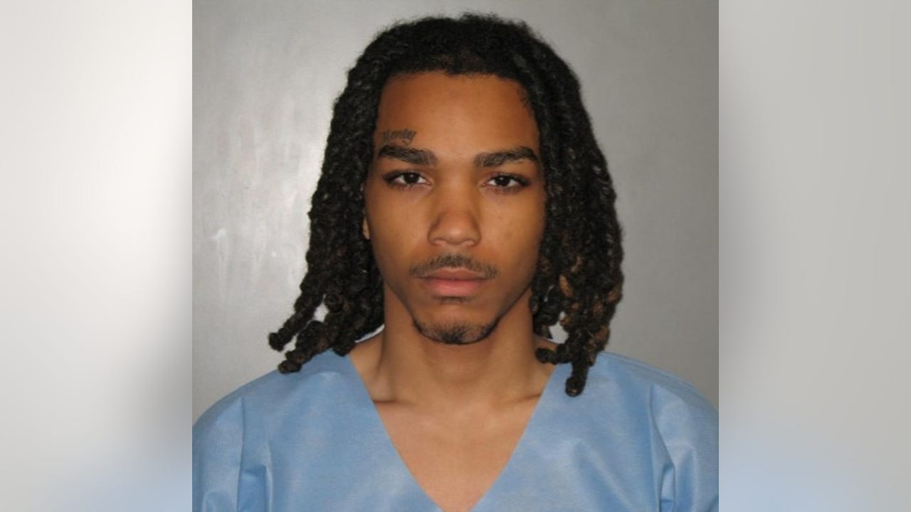 Chicago man charged with attempted murder in Evergreen Park Walmart shooting