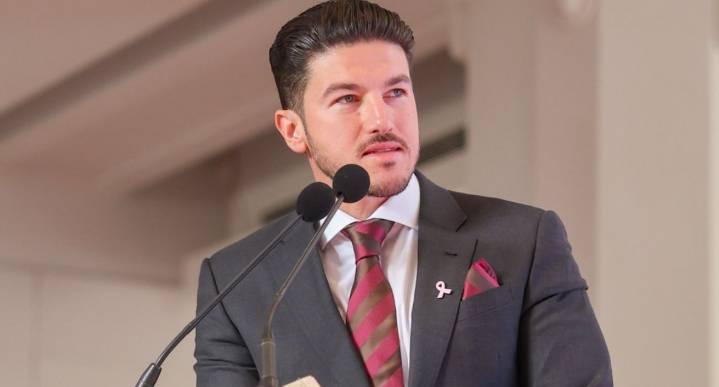Samuel García llega al informe con 85 % de aprobación