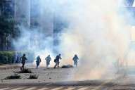 Islamistas paquistaníes marchan en torno a la caudal tras violentas protestas antiisraelíes