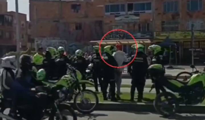 Hombre robaba en Bosa y tenía brazalete del Inpec