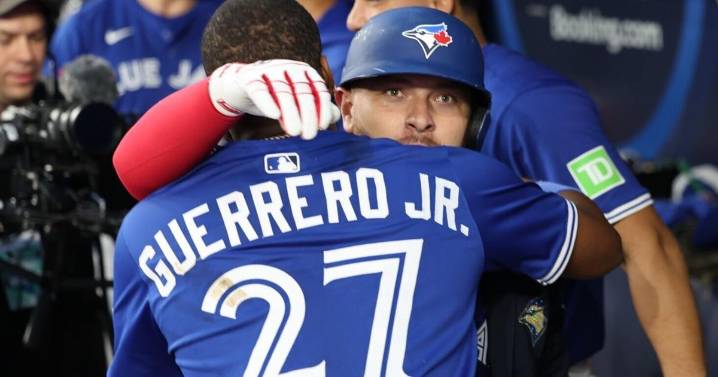 Watch Blue Jays, Yankees in Game 2 ALDS