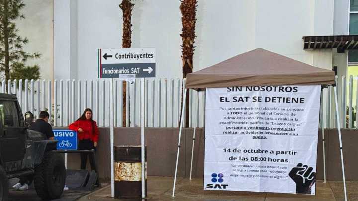 Trabajadores del SAT en Ciudad Juárez Convocan Paro Laboral por Falta de Aumento Salarial