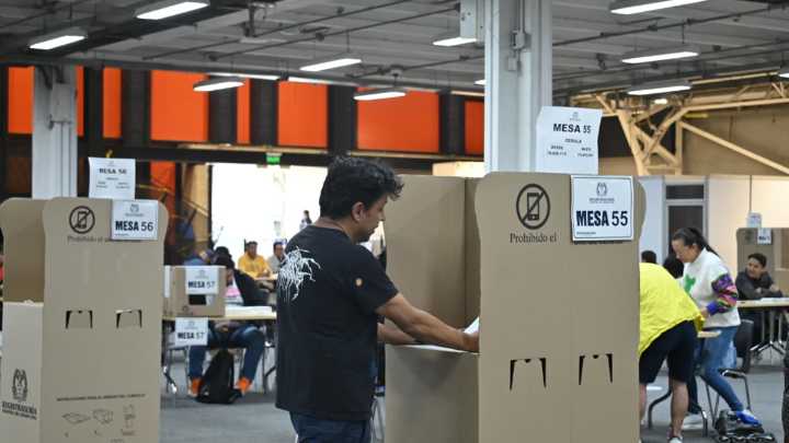 Cierran urnas de la consulta del Pacto Histórico, pero quienes siguen en fila podrán votar, según el Registrador