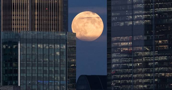 Exact date huge Supermoon will be visible over London and how to see it