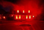 ¡Creyeron que era un incendio! Decoración de Halloween asusta a vecinos en Carolina del Sur