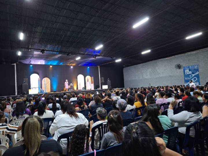 Mujeres guayanesas vivieron un encuentro de fe en el congreso “Quebrantada...