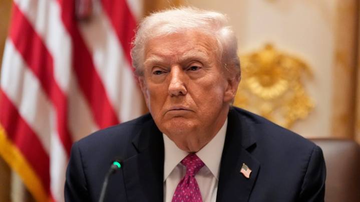 Demandan al Gobierno de Trump por “vigilancia ideológica” de redes sociales de inmigrantes