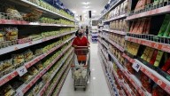 Stiff competition for Blinkit, Swiggy, BigBasket as Reliance Retail opens 600 dark stores to boost quick commerce 