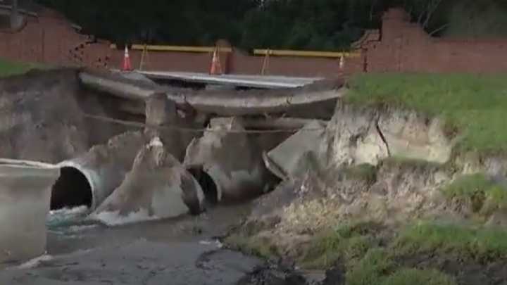 50 Eustis residents evacuated after bridge collapse shuts down water main