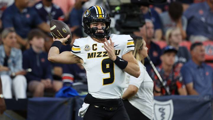 Missouri QB Beau Pribula gets concerning outlook after suffering injury vs. Vanderbilt
