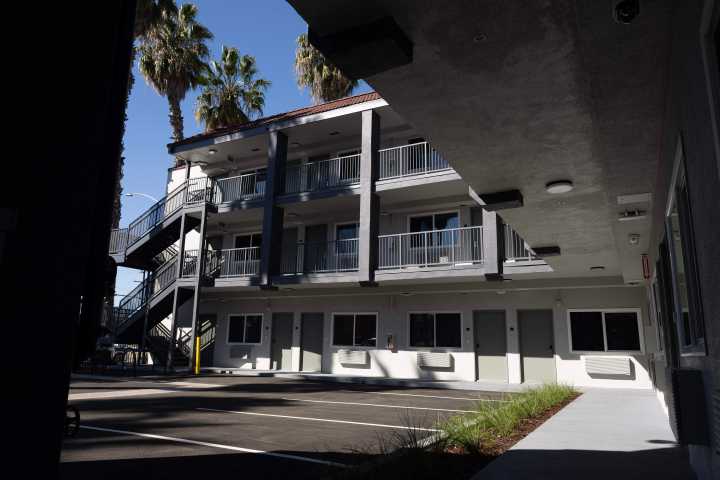 Long Beach celebrates completion of interim housing facility Homekey at 5950