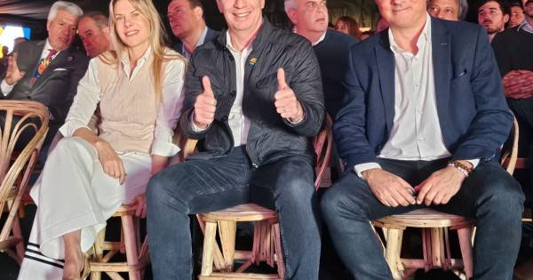 Fiscal dictamina que Karen Reichardt debe ir primera tras renuncia de Espert
