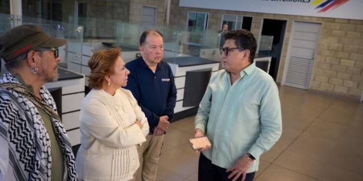 Colombia Anuncia la Liberación de 17 Ciudadanos Detenidos en Prisiones Venezolanas