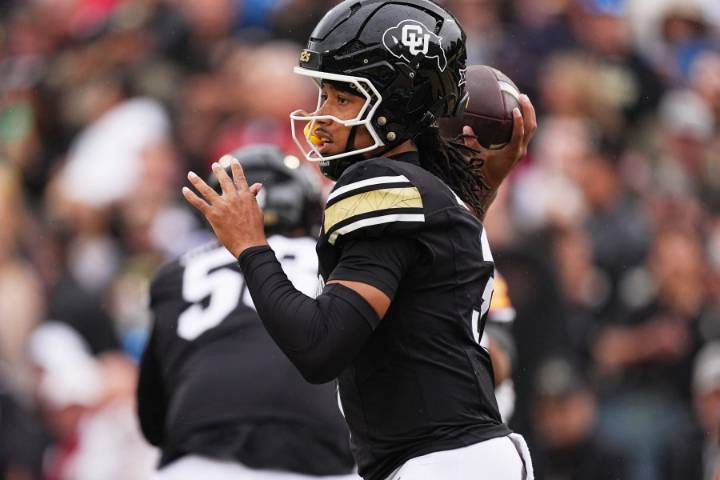 Kaidon Salter throws 2 TD passes, Colorado's defense shines in 24
