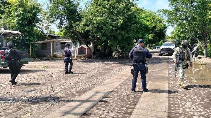 Cártel Michoacán Nueva Generación ataca a militares en La Ruana; dos sicarios muertos