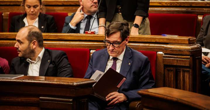 Illa sigue los pasos de Sánchez y vota a favor de «blindar el derecho al aborto» en el Estatuto de Cataluña