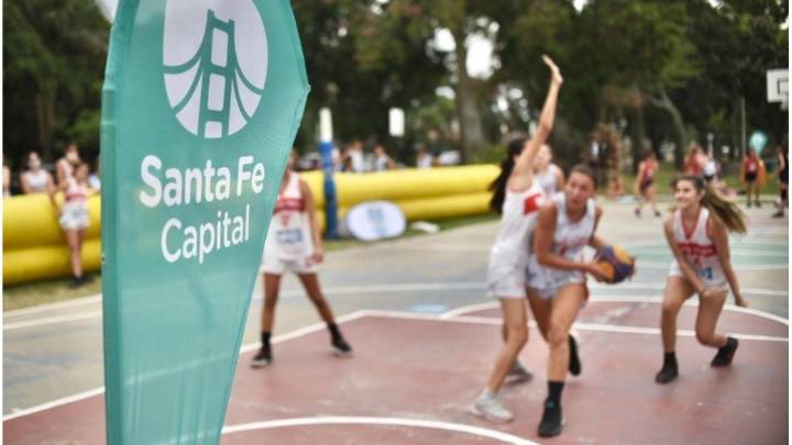 Los vecinos de la ciudad de Santa Fe pueden hacer actividades deportivas gratuitas en los barrios