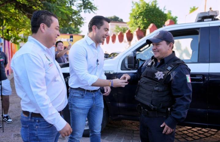 Respalda Felifer Macías a la Sierra Gorda