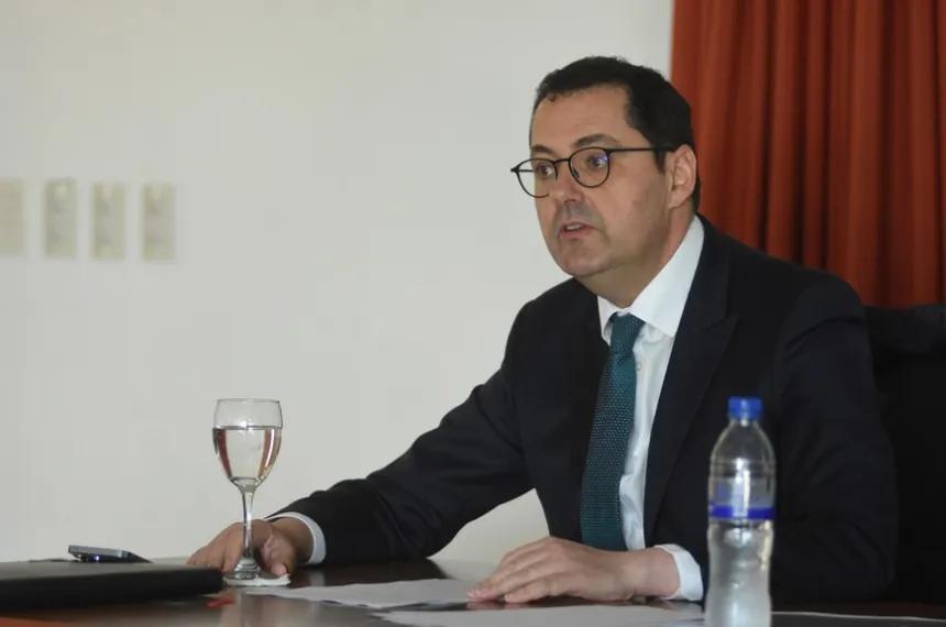 El embajador de Irlanda diserta en la UNLPam