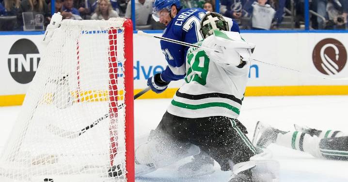 Anthony Cirelli scores in overtime as Lightning beat Stars 2
